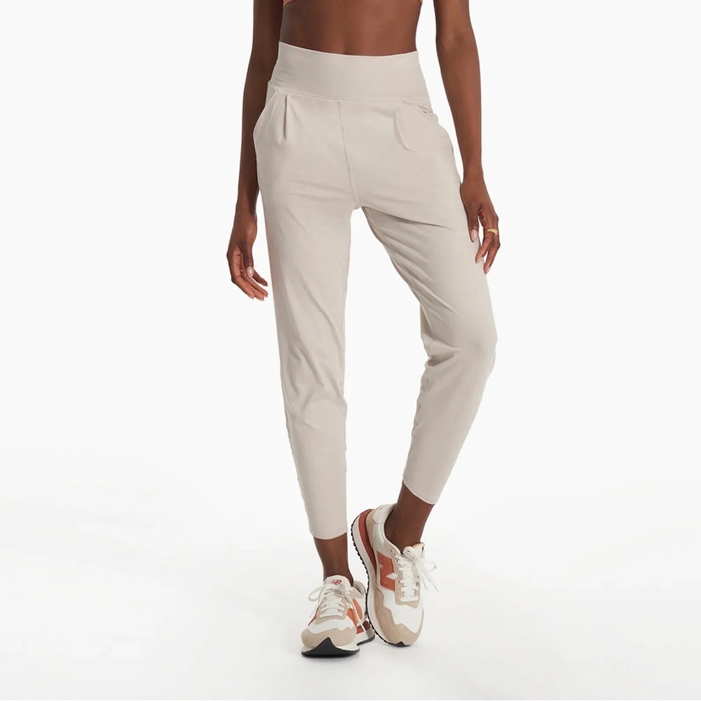 Vuori Women's Ecru Pants
